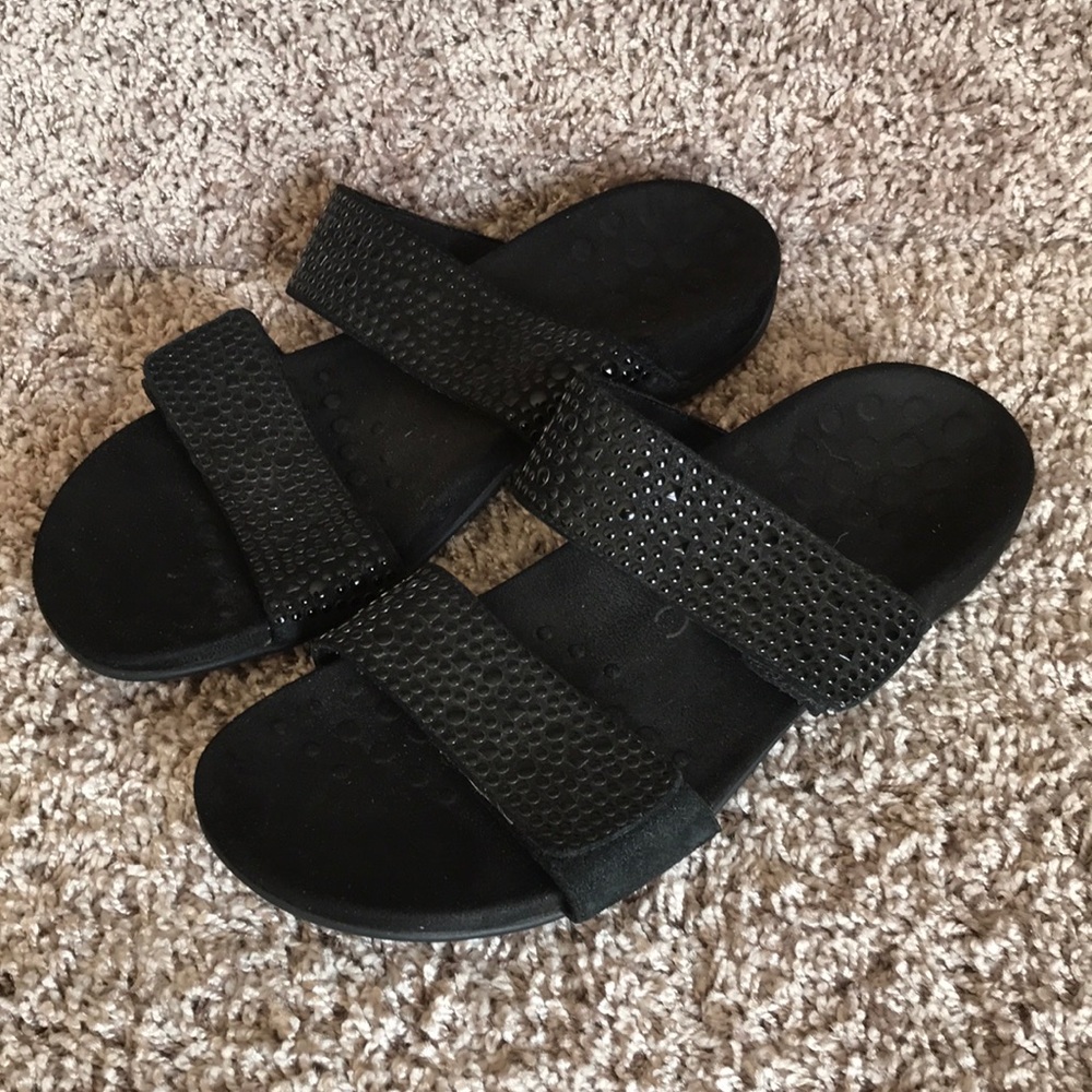 Vionic Samoa Black Sandals size 7